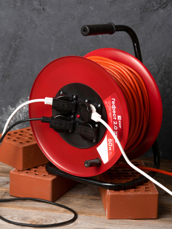 UKA02-16-R315-4-50-IP44