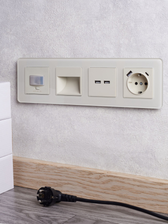 BRITE Подсветка LED встраиваемая ПЛ20-БрКр беж. IEK