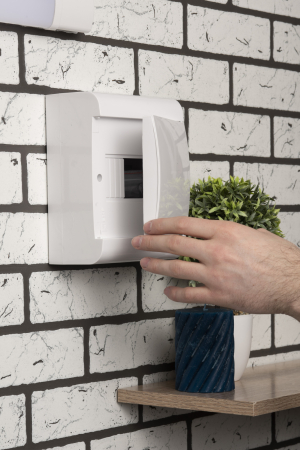 Щит распределительный ЩРН-П-6 "SlimBox" белая дверца IP41 EKF PROxima