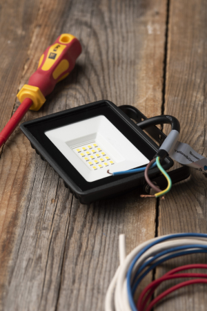 Прожектор светодиодный СДО-3002 20Вт 6500К IP65 EKF Basic