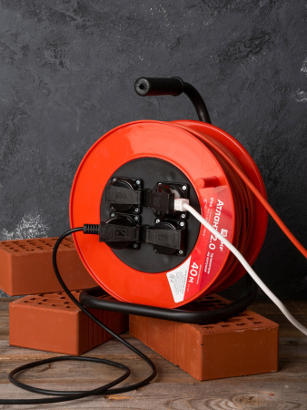 UKA02-16-315R-4-40-IP44