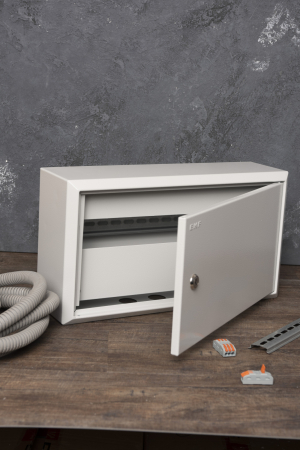 Щит распред. навесной ЩРН-18М (220х400х120) IP31 EKF PROxima