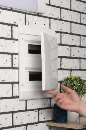 Щит распределительный ЩРВ-П-24 "SlimBox" белая дверца IP41 EKF PROxima