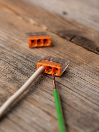 Строительно-монтажная клемма СМК 2273-243 (с пастой) 3 отверстия 0,5-2.5 мм2 блистер (5шт.) EKF PROxima