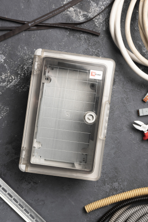 Щит пластиковый с монтажной платой прозр. дверь 300х200х130 мм IP65 EKF PROxima