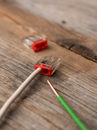 Строительно-монтажная клемма СМК 2273-242 (с пастой) 2 отверстия 0,5-2.5 мм2 блистер (5шт.) EKF PROxima