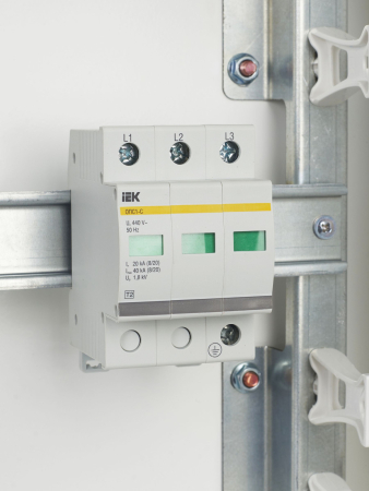 MOP20-3-C