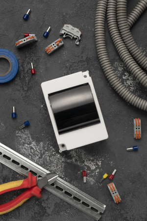 Бокс КМПН 1/4 с дверцей инд. штрих-код EKF PROxima