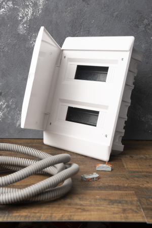 Щит распределительный ЩРВ-П-24 "SlimBox" белая дверца IP41 EKF PROxima