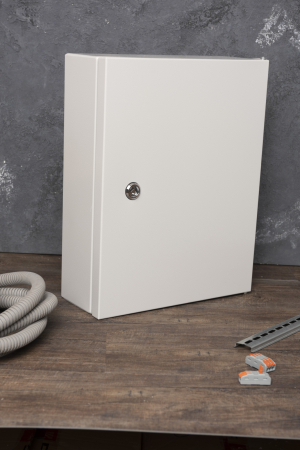 Щит распред. навесной ЩРН-24 (395х310х120) IP54 EKF Basic