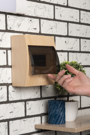 Щит распределительный навесной ЩРН-П- 8 светлое дерево IP41 EKF PROxima