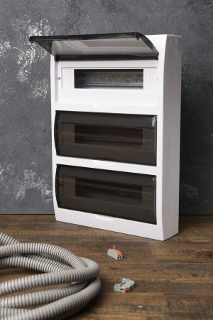 Щит распред. навесной ЩРН-П-45 IP41 EKF PROxima