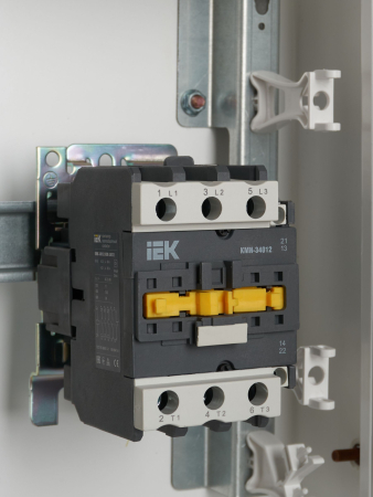 Контактор КМИ-34012 40А 400В/АС3 1НО;1НЗ IEK