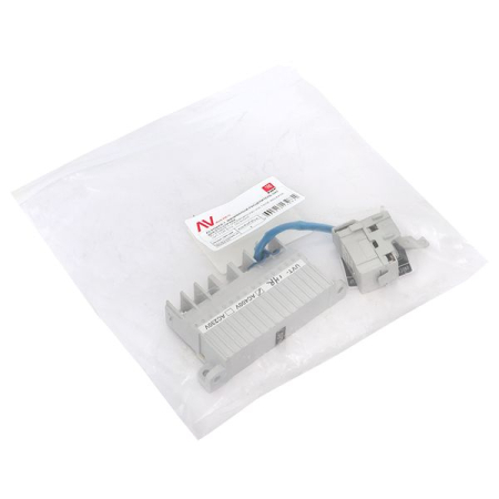 AV POWER-1 Минимальный расцепитель UVT для ETU справа