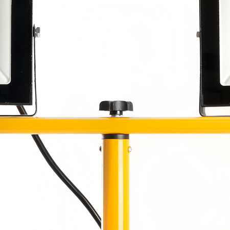 Светодиодный прожектор Feron LL-504  на штативе IP65 2*70W 6400K