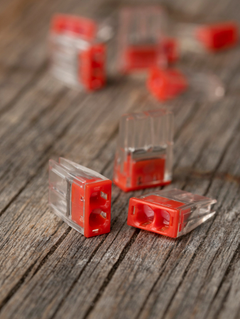 Строительно-монтажная клемма СМК 2273-242 (с пастой) 2 отверстия 0,5-2.5мм2 (100шт.) EKF PROxima