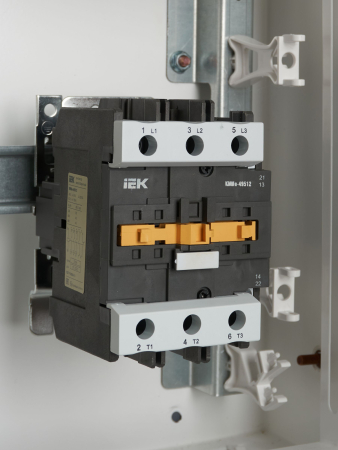 Контактор КМИе-49512 95А 230В/АС3 1NO;1NC GENERICA
