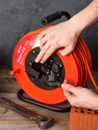 UKA02-16-315R-4-50-IP44