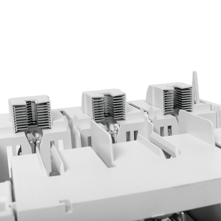 Выключатель-разъединитель УВРЭ v2 630А с дополнительным контактом (NO+NC) откидного типа под предохранители ППН (габ.3) EKF