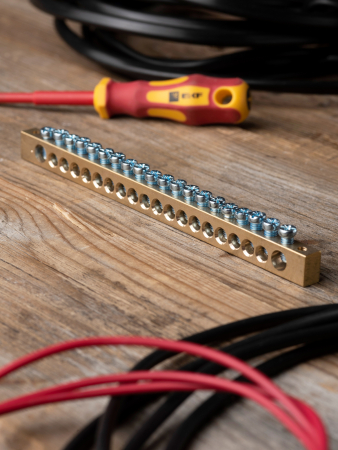 Шина PEN "ноль-земля" (8х12мм) 20 отверстий латунь крепеж по краям EKF PROxima